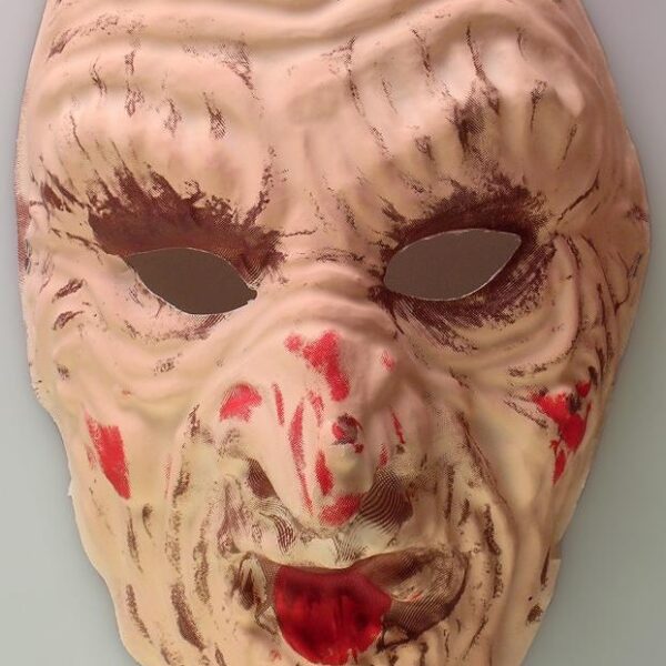 CARETA BRUJA MALA X1