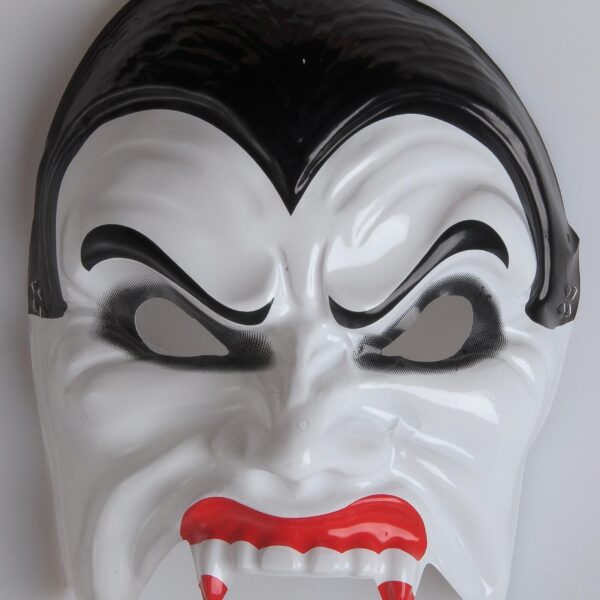 CARETA DRACULA NEW X1